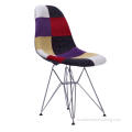 Réplique de chaise rembourrée en patchwork Eames dsr